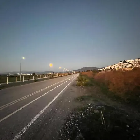 Bella Vista - Near The And Airport ダラマン