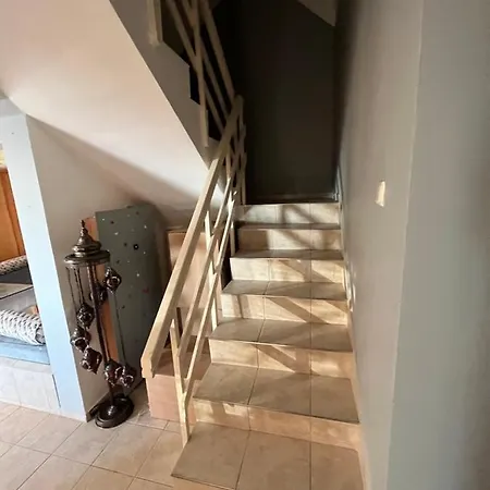 Bella Vista - Near The And Airport ダラマン